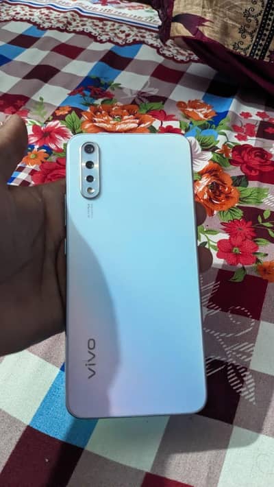 Vivo S1