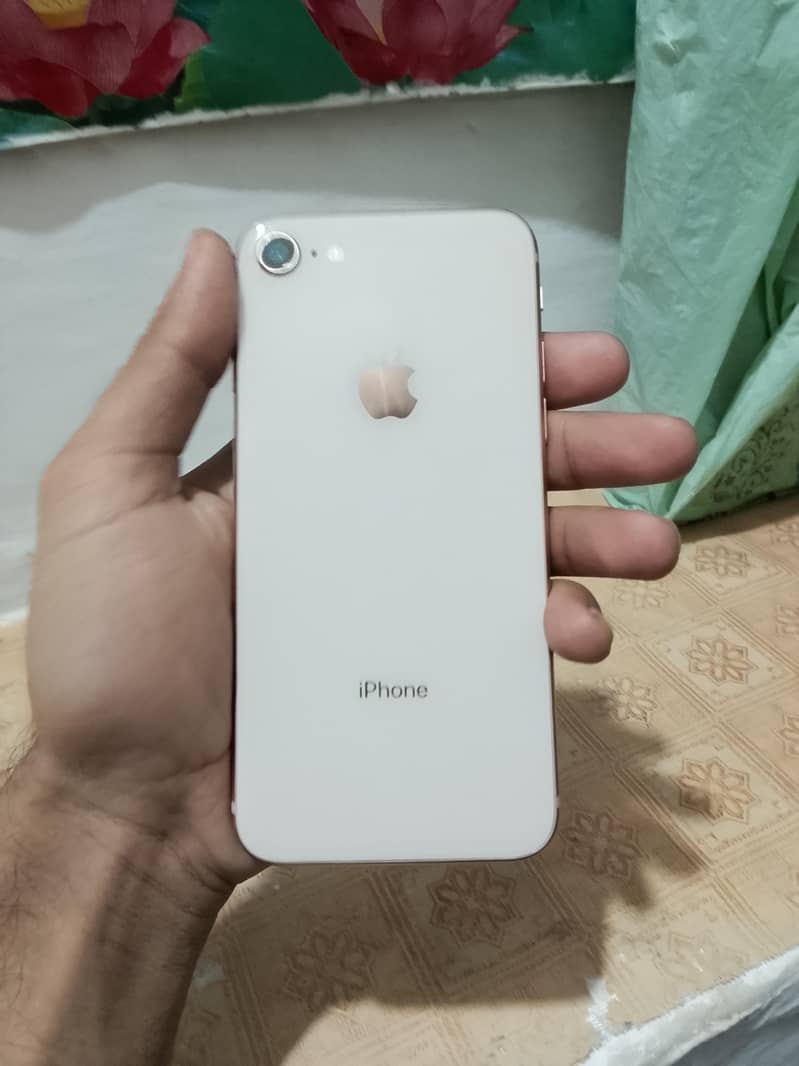 Apple iPhone 8 0