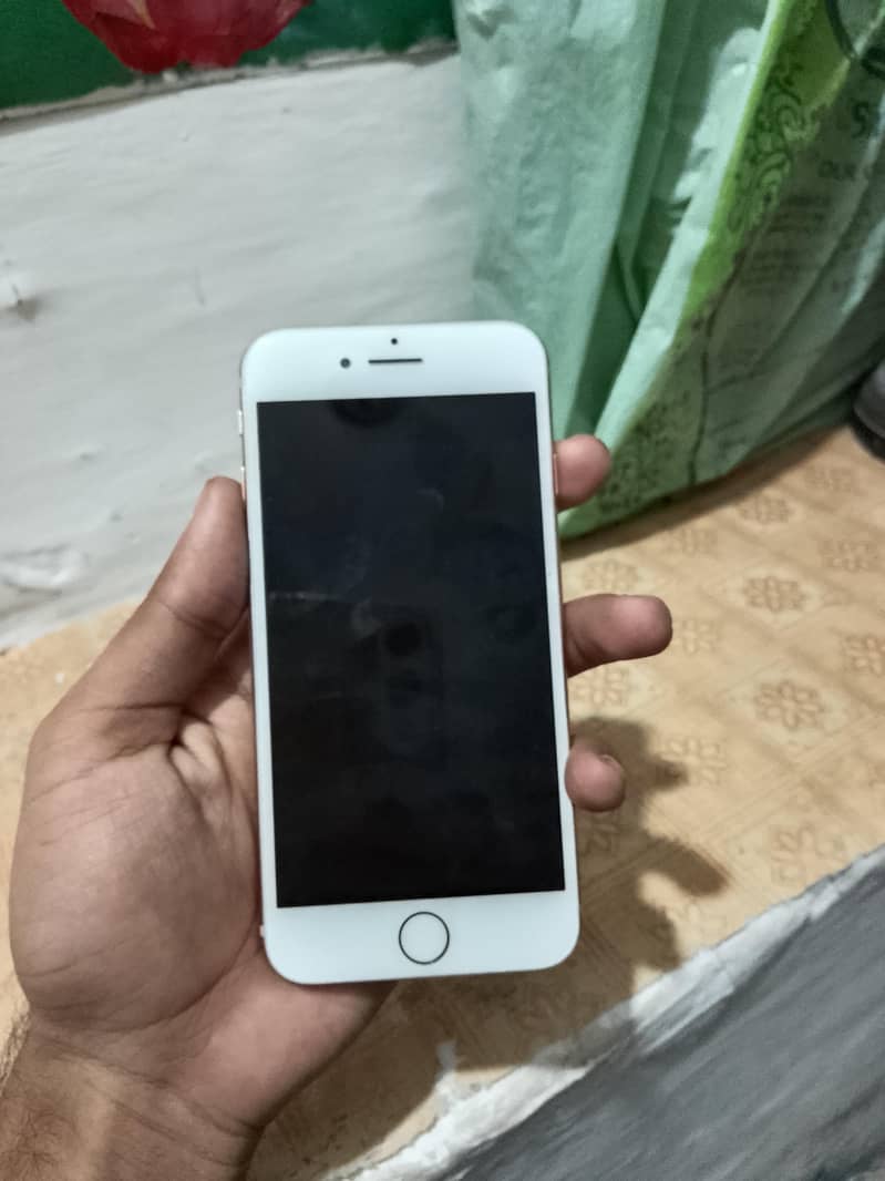 Apple iPhone 8 2