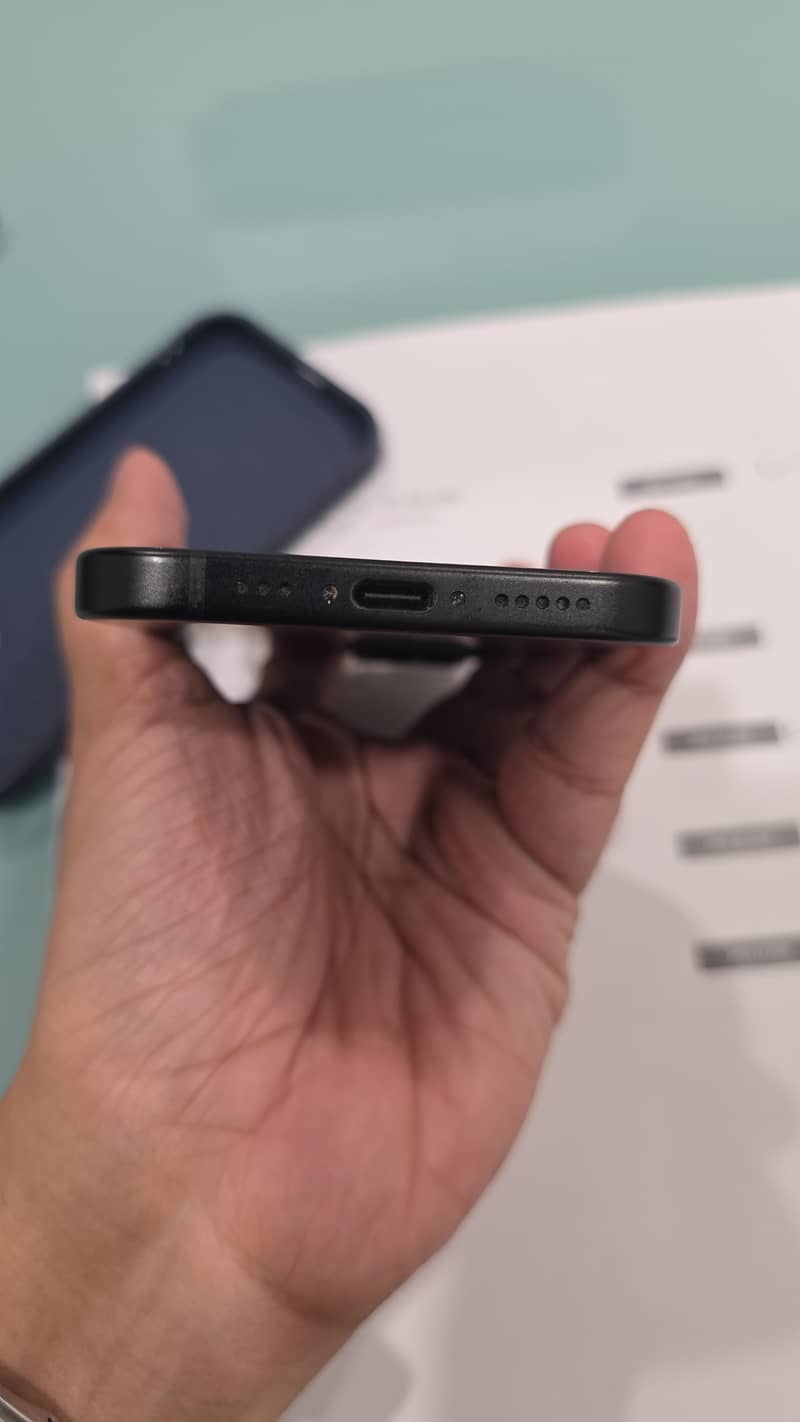 Apple iPhone 15 2
