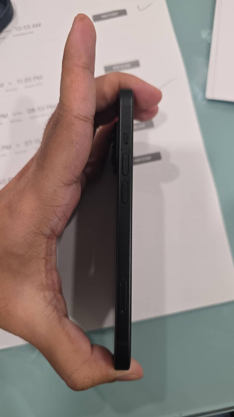 Apple iPhone 15 5