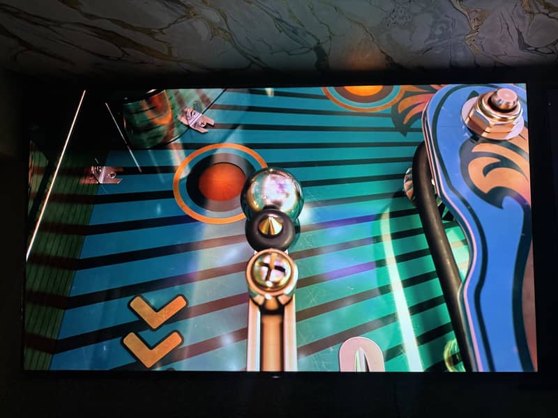 <65> SONY OLED 11