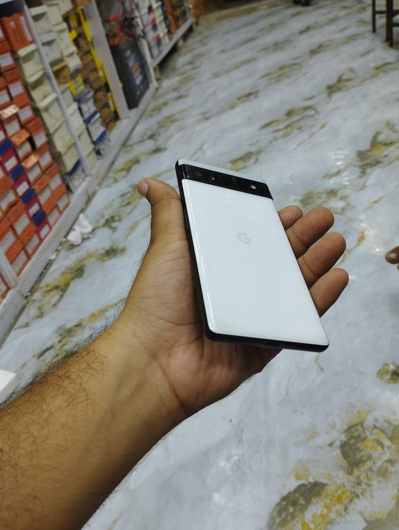 Google Pixel 6a 3