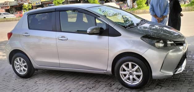 Toyota Vitz 2015