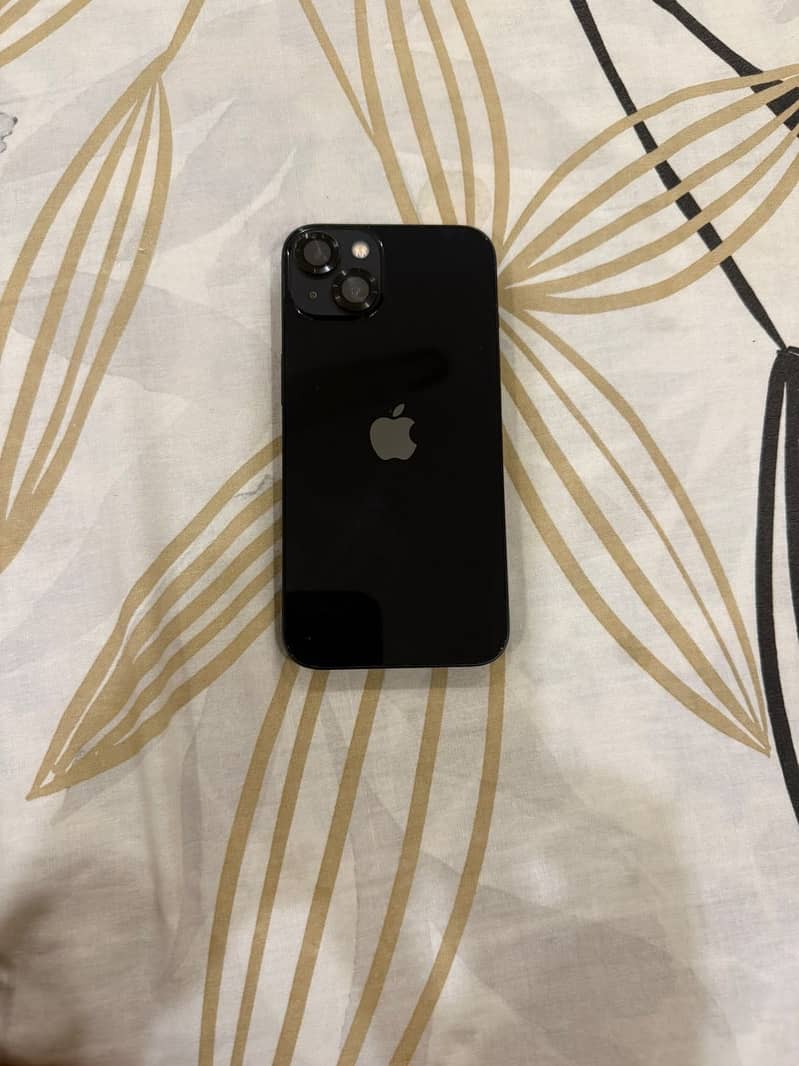 Apple iPhone 13 0