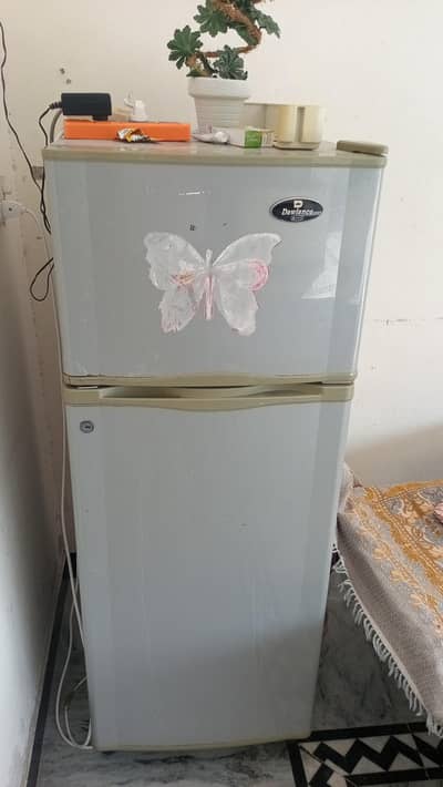 dawlance fridge old model butt good condition