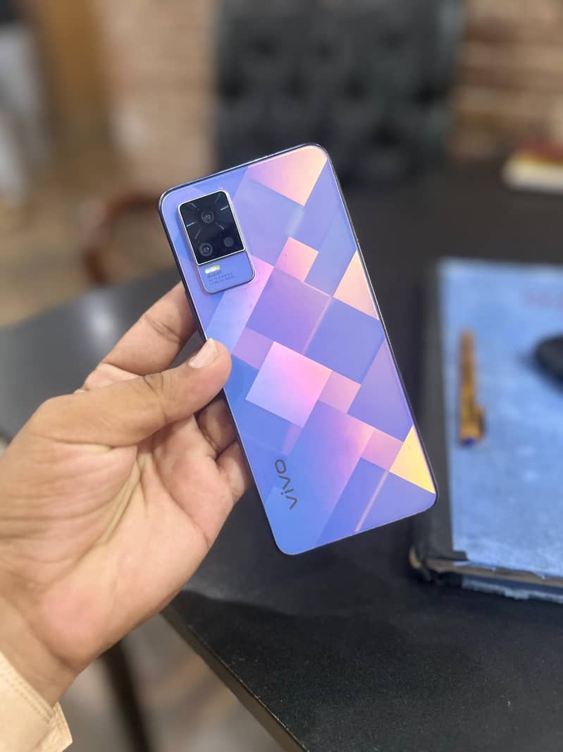 Vivo V21e 6