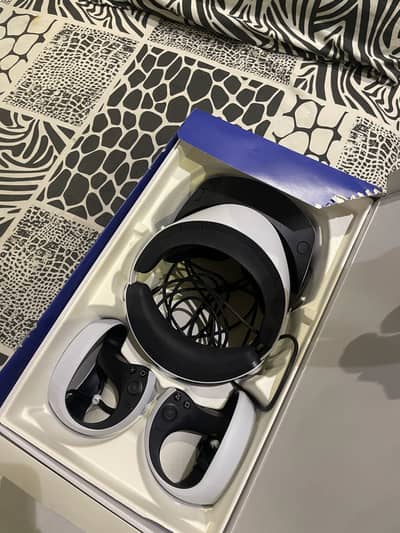 PlayStation 5 PSVR2 - Same as brand new