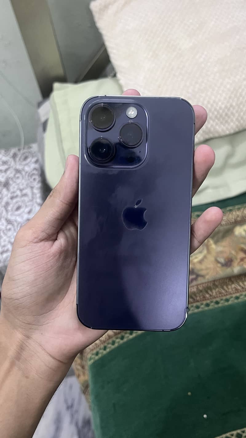 Apple iPhone 14 Pro 0