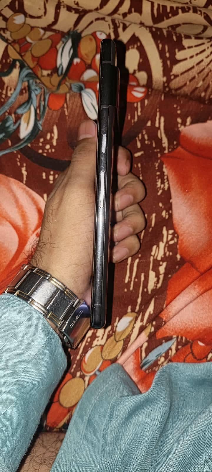 Google Pixel 7 Pro 6