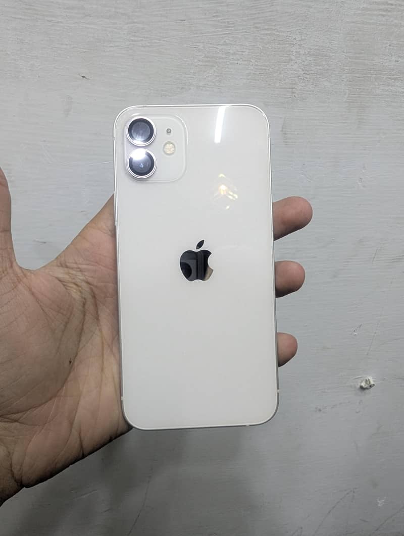 Apple iPhone 12 0