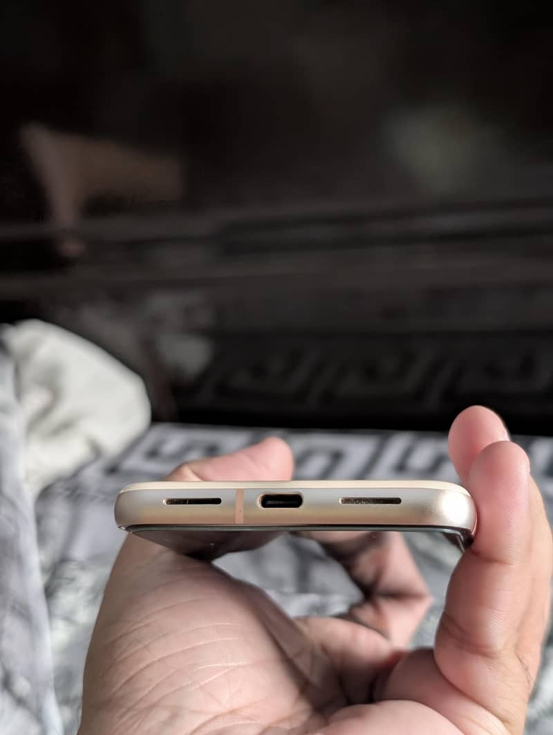 Google Pixel 8 3