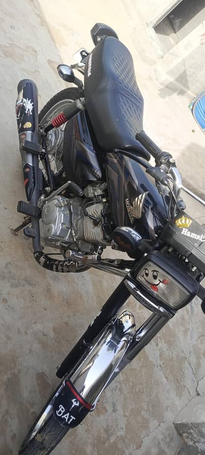 Honda 125 . Model2025