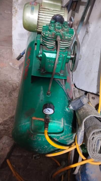 Air compressor machine