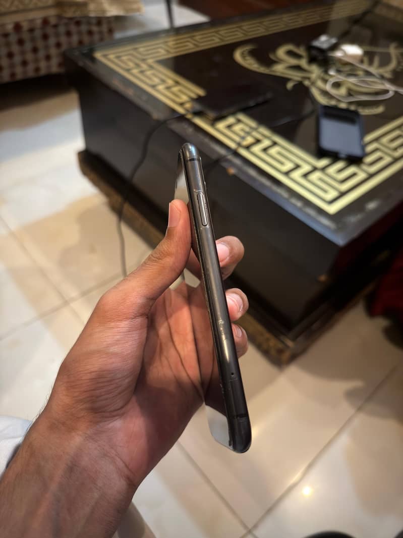 Apple iPhone 11 1