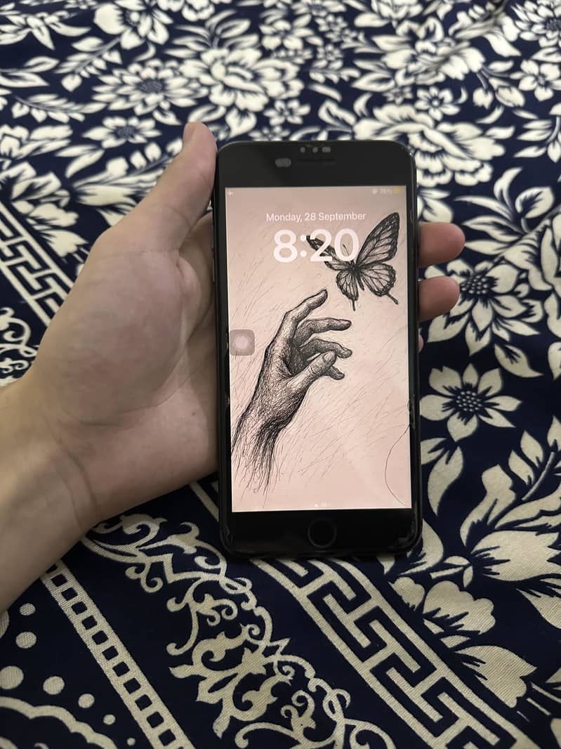 Apple iPhone 8 Plus 6