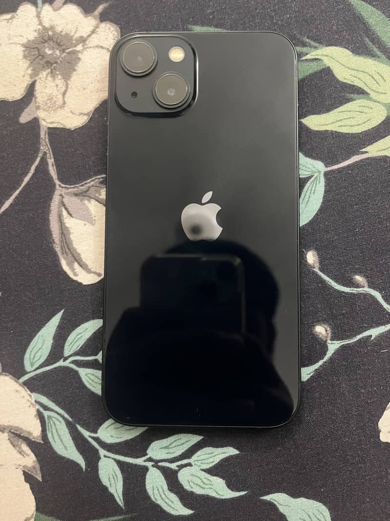 Apple iPhone 13 0