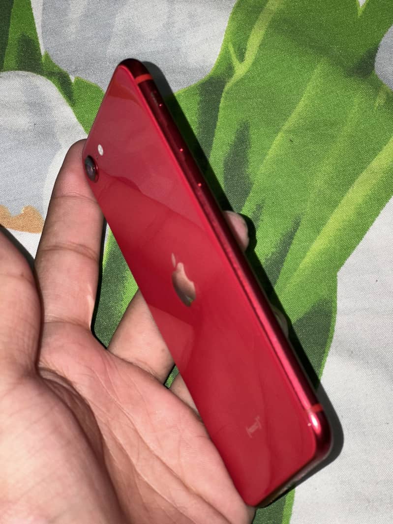 Apple iPhone SE 3
