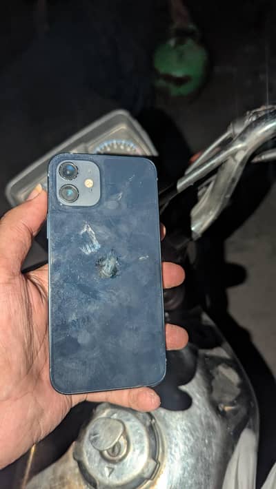 Apple iPhone 12