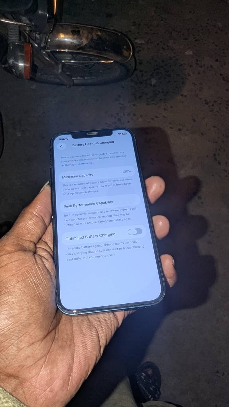 Apple iPhone 12 5