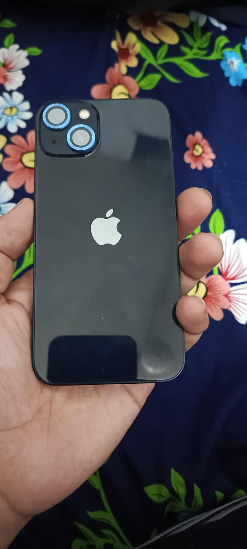 Apple iPhone 13 3