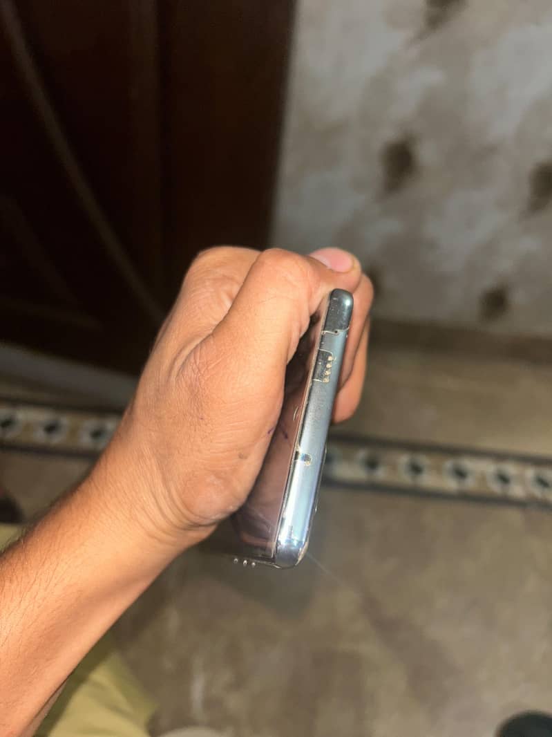 camon 40 pro 2