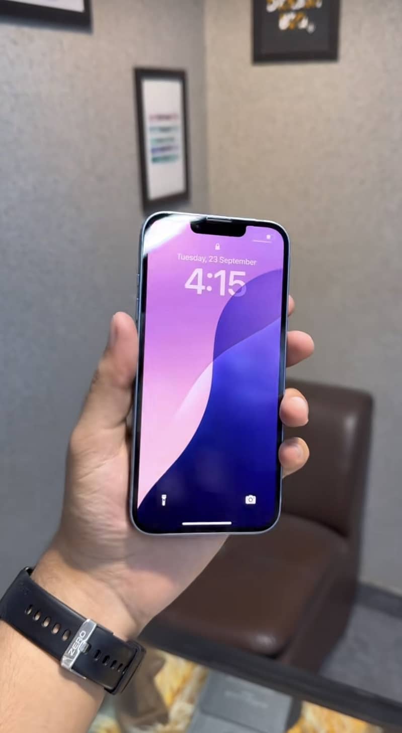 Apple iPhone 14 plus 3