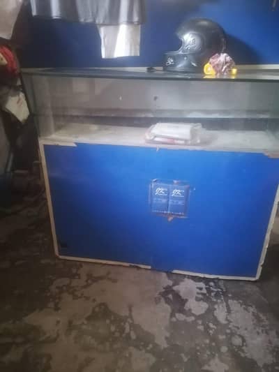 bar counter and rages