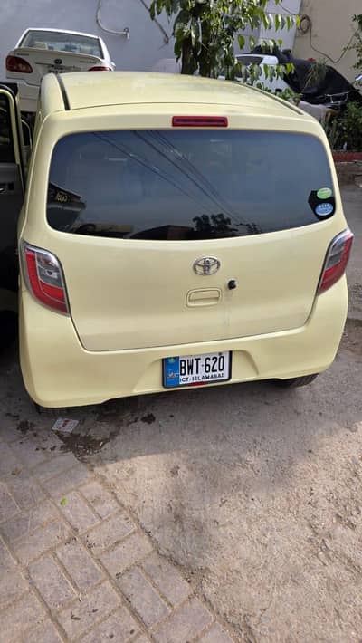 Toyota Pixis Epoch 2013