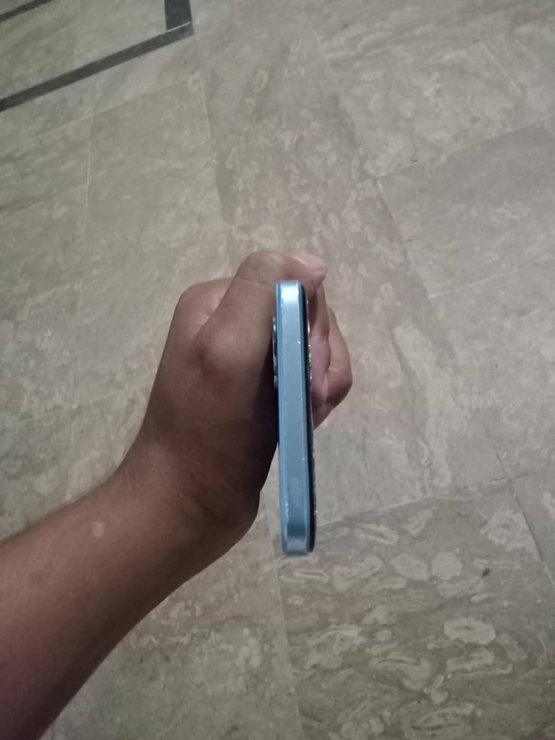 OPPO A17 4