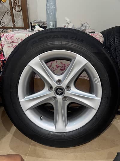 brand new 528 rims for sale with Yokohama tyres
