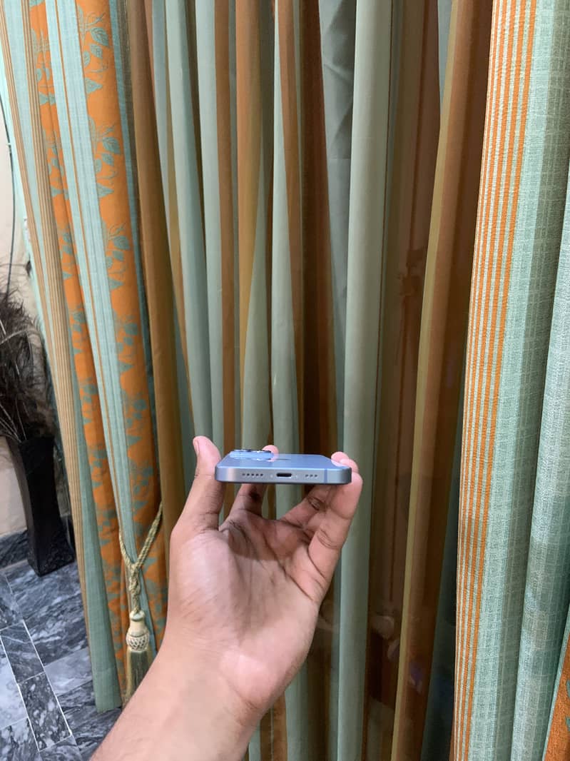 Apple iPhone 14 2