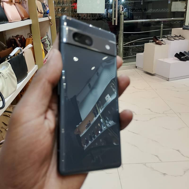 Google Pixel 7a 1