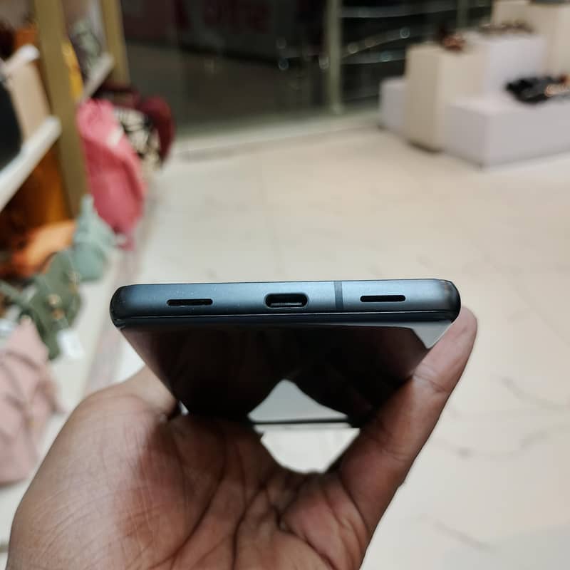Google Pixel 7a 2