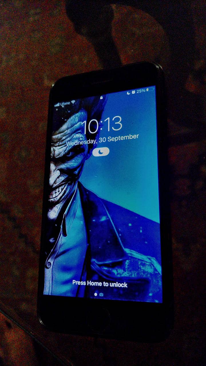 Apple iPhone 7 12