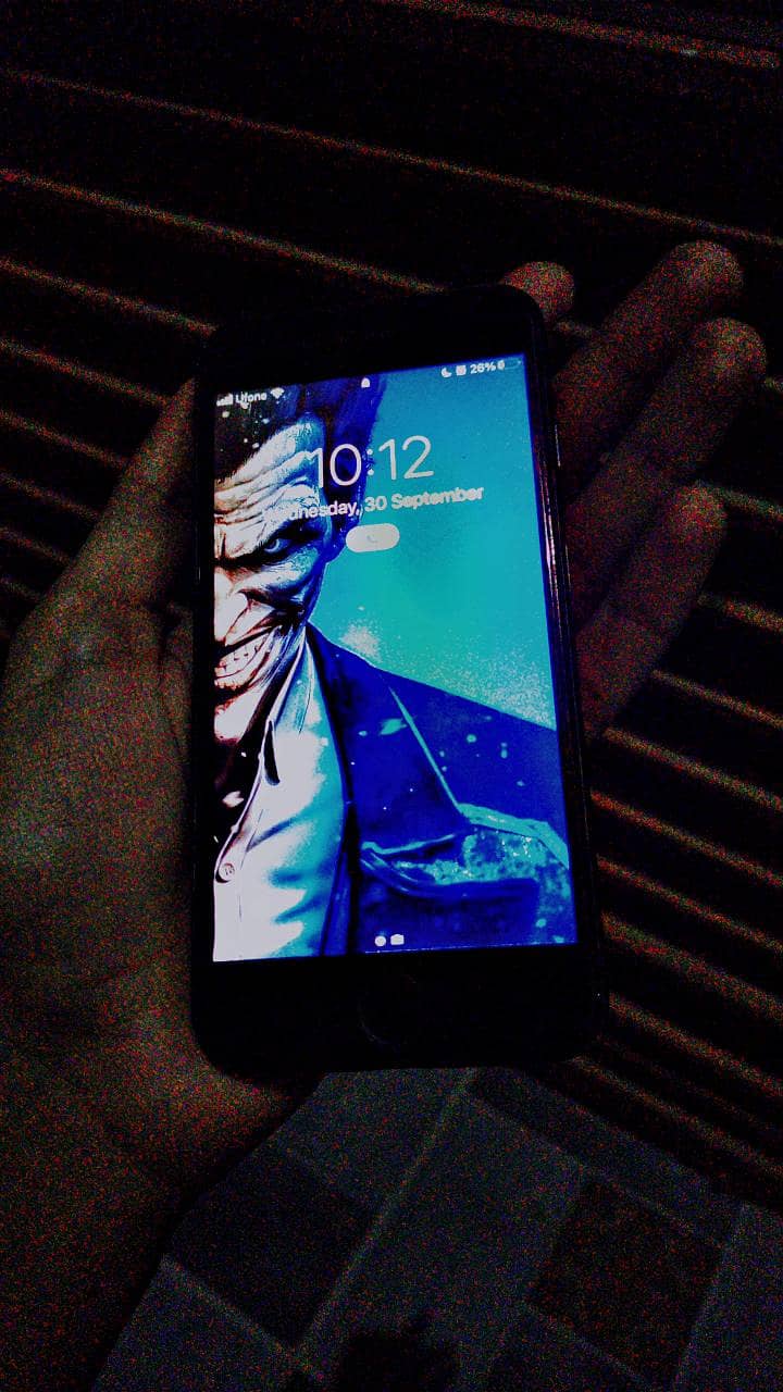 Apple iPhone 7 13