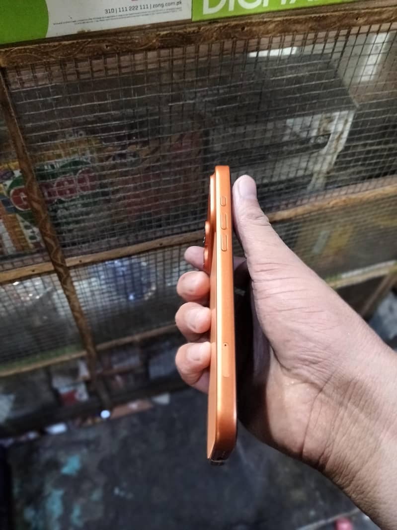 Apple iPhone 17 Pro Max 1