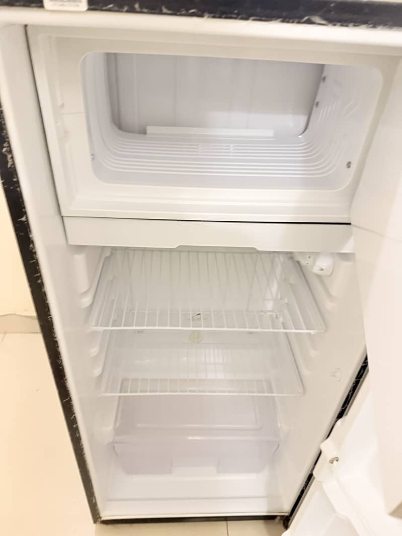 Fridge 0