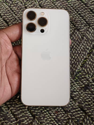 Apple iPhone 13 Pro 10/10 Condition water pack