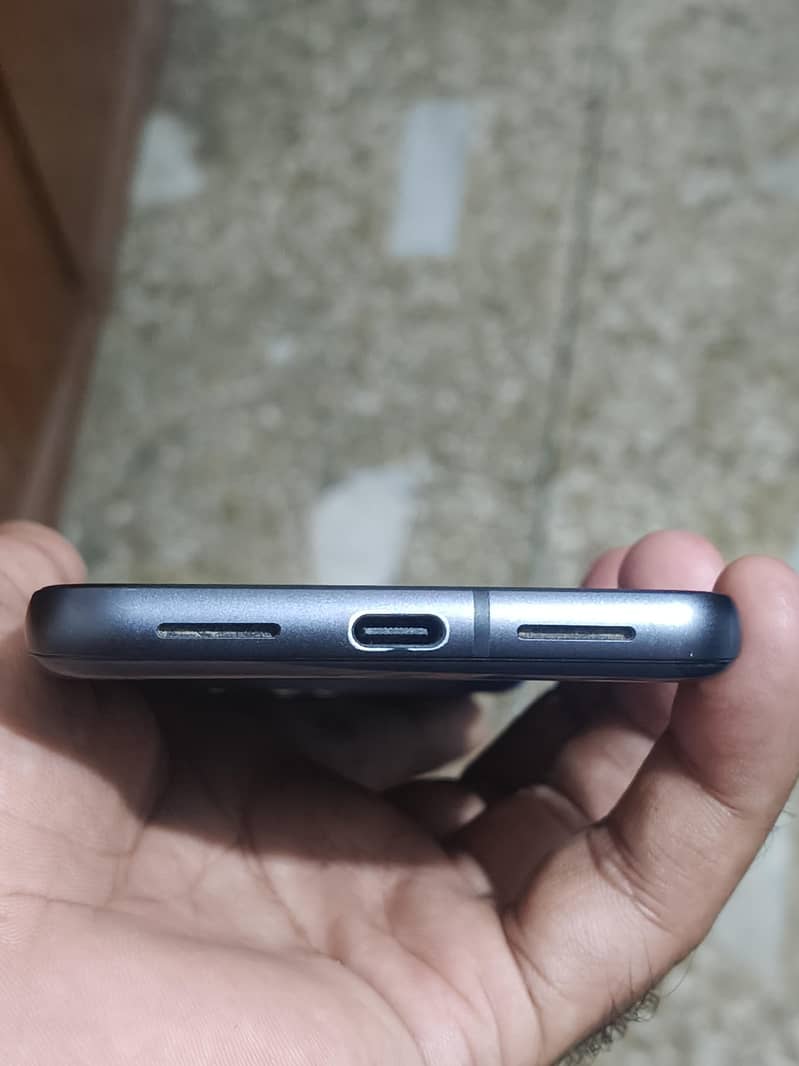 Google Pixel 8 3