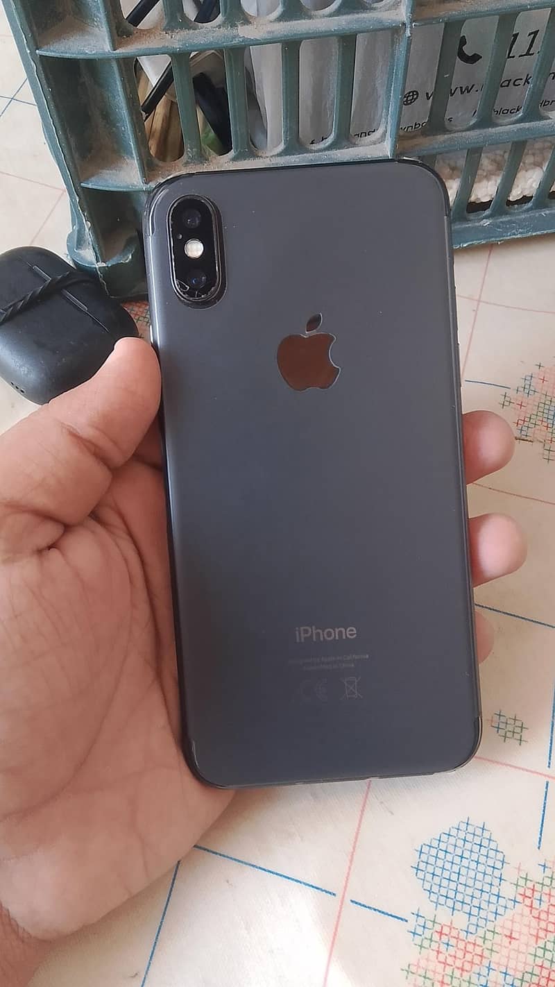 Apple iPhone X 0