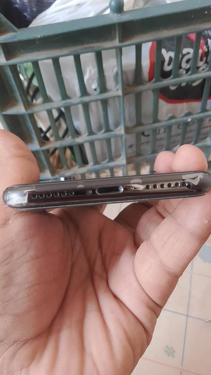 Apple iPhone X 1