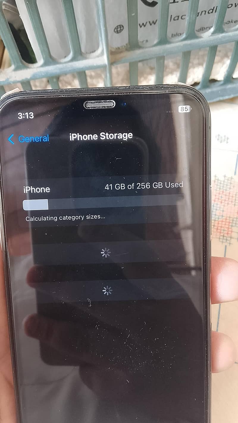 Apple iPhone X 4