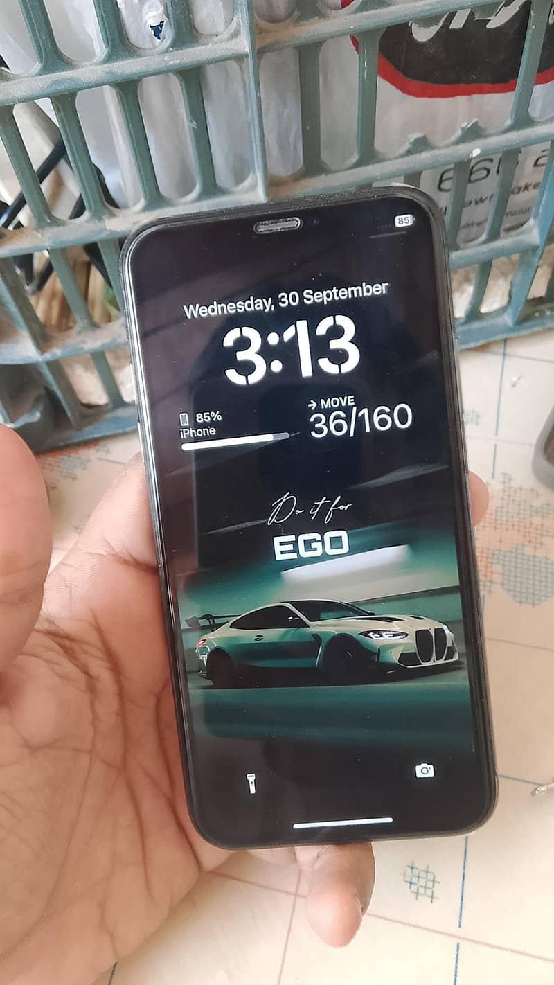 Apple iPhone X 5