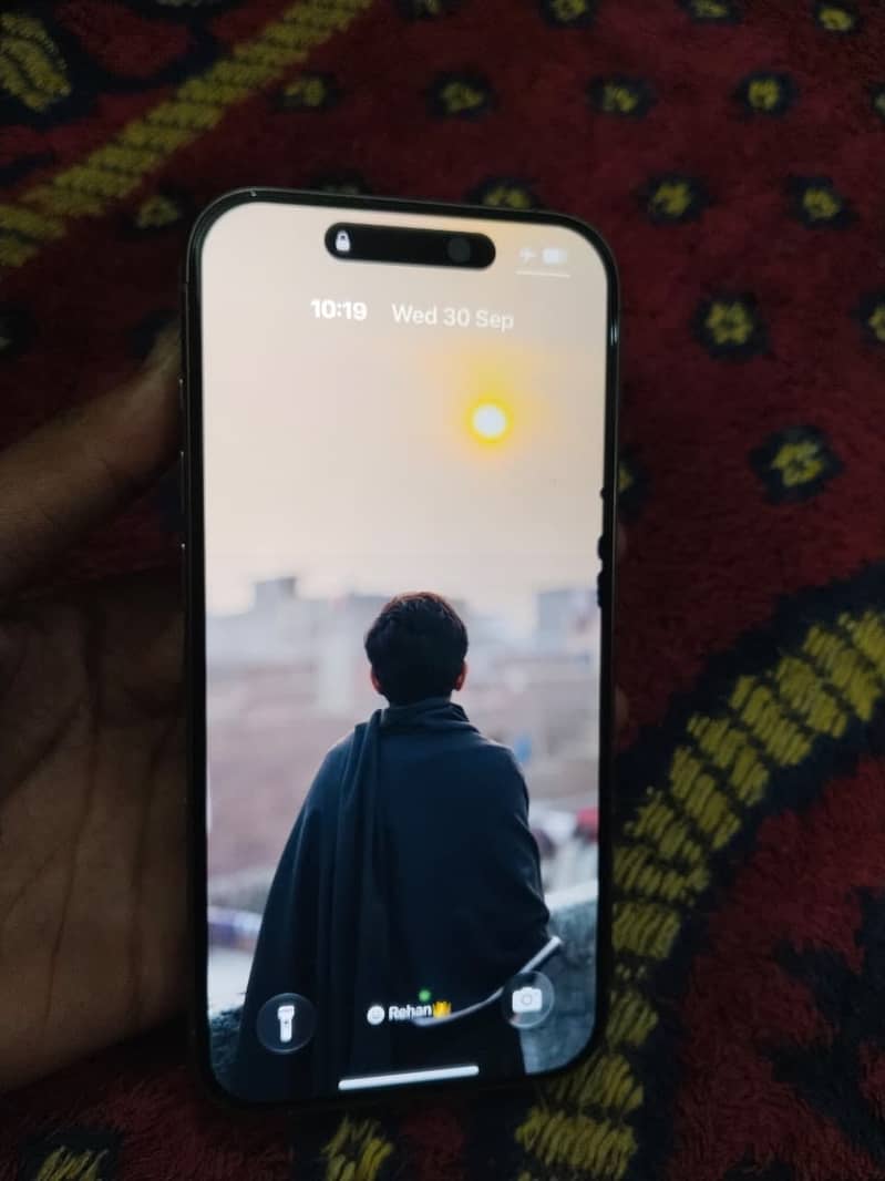 Apple iPhone 15 Pro 3