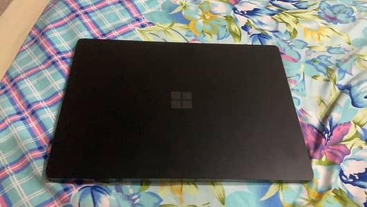 Windows surface laptop 4  11 gen 16gb Ram 512 gb