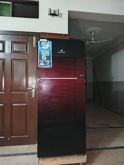 Dawlance refrigerator avanter  slightly used with warranty card & boxo