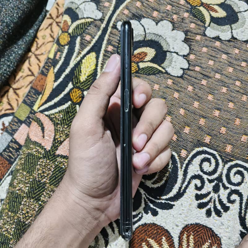 Apple iPhone 7 Plus 3