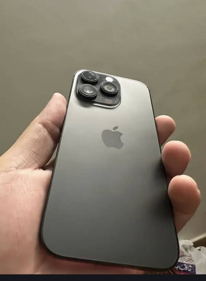 Apple iPhone 14 Pro 0