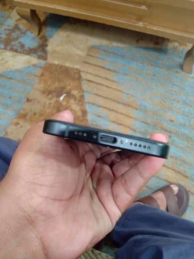 Apple iPhone 15 MDM